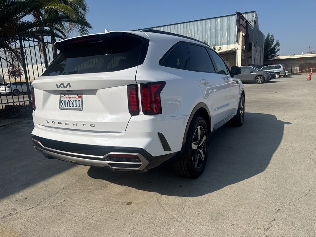 2022 Kia Sorento S photo 5
