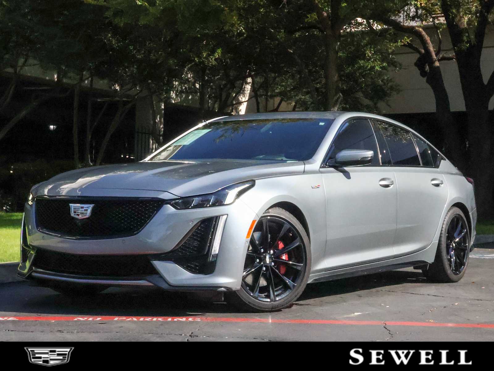 2024 Cadillac CT5 V-Series's photo