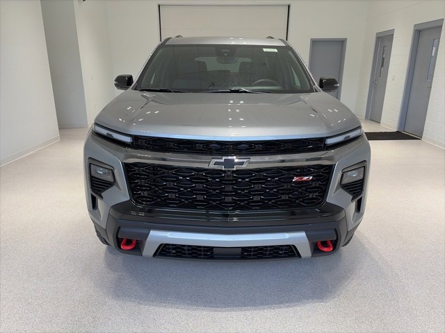 2026 Chevrolet Traverse Z71 photo 2