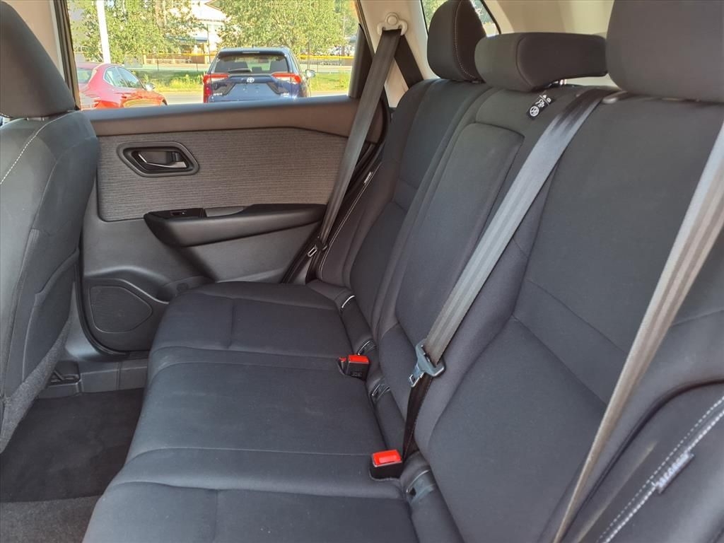 2023 Nissan Rogue S photo 5