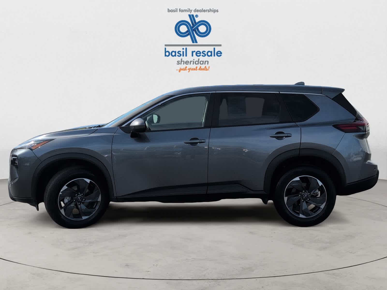2025 Nissan Rogue SV photo 2