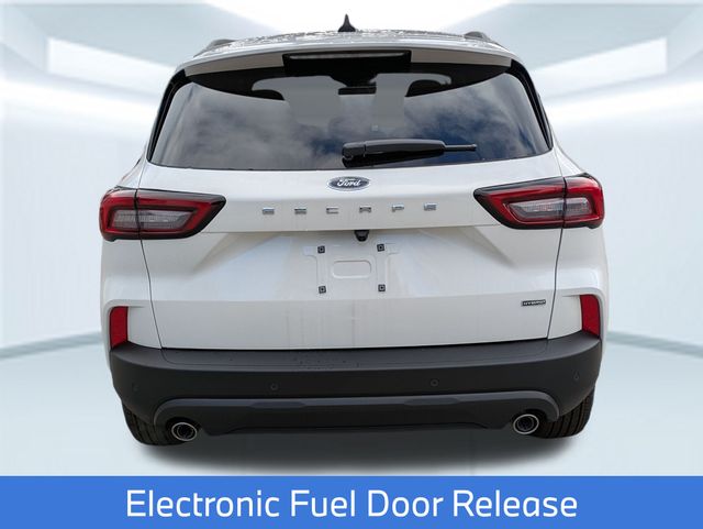 2025 Ford Escape ST-Line photo 6