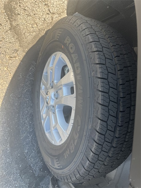 2026 Ram ProMaster 1500 SLT Cargo Van High Roof photo 4