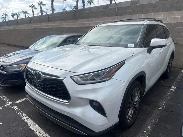 2022 Toyota Highlander Platinum photo 4