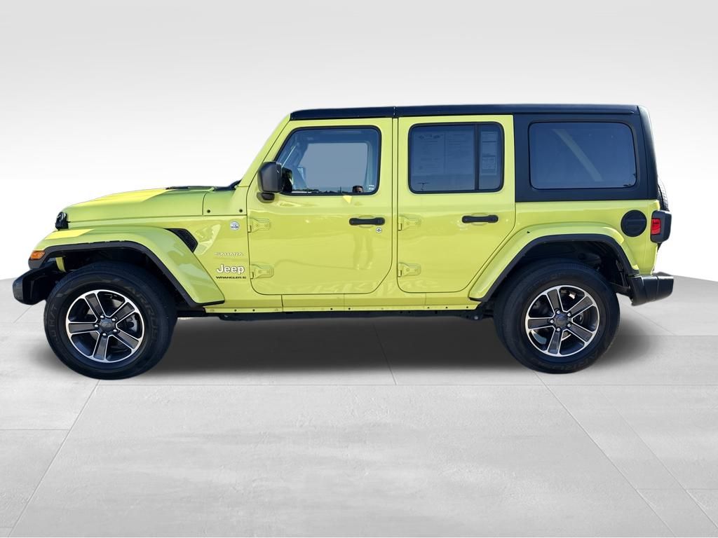 2023 Jeep Wrangler Sahara photo 2