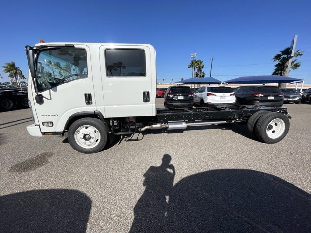 2024 Chevrolet Silverado 4500HD photo 4