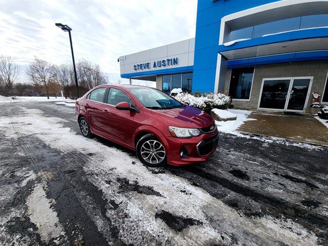2017 Chevrolet Sonic LT's photo