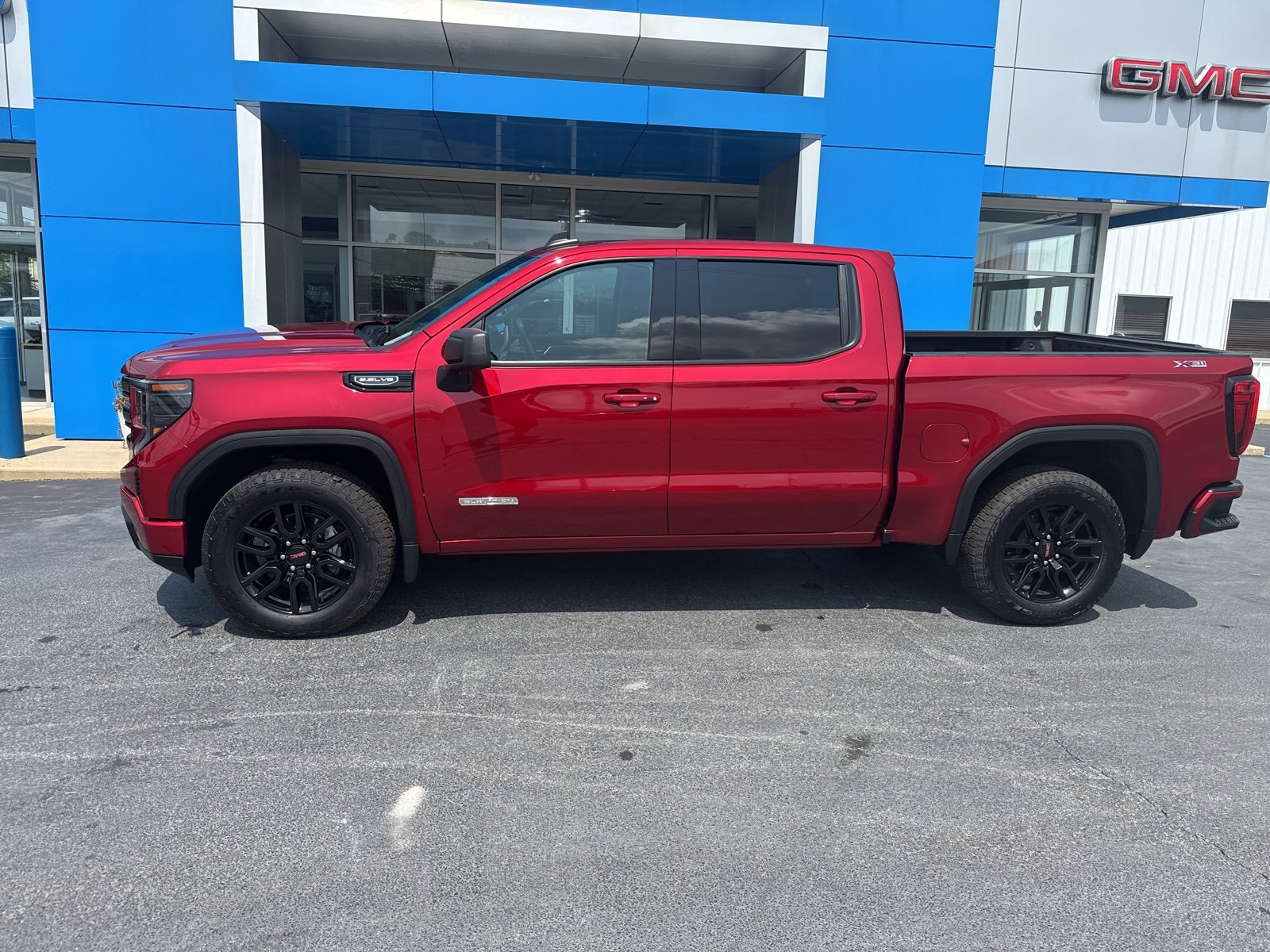 2024 Gmc Sierra 1500 Elevation photo 3