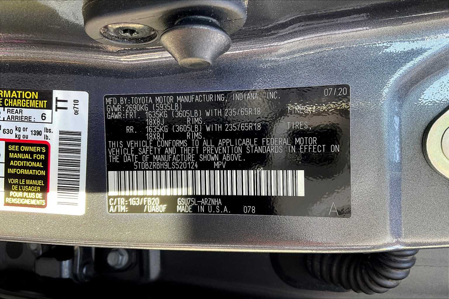 2020 Toyota Highlander LE photo 31