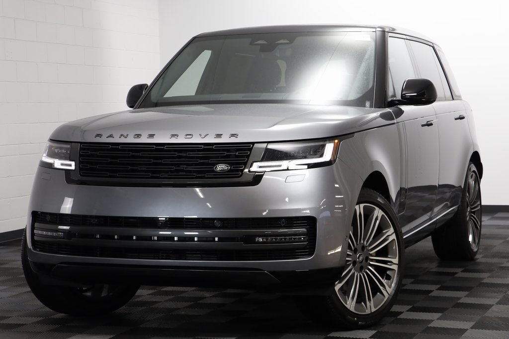 2025 Land Rover Range Rover SE photo 2
