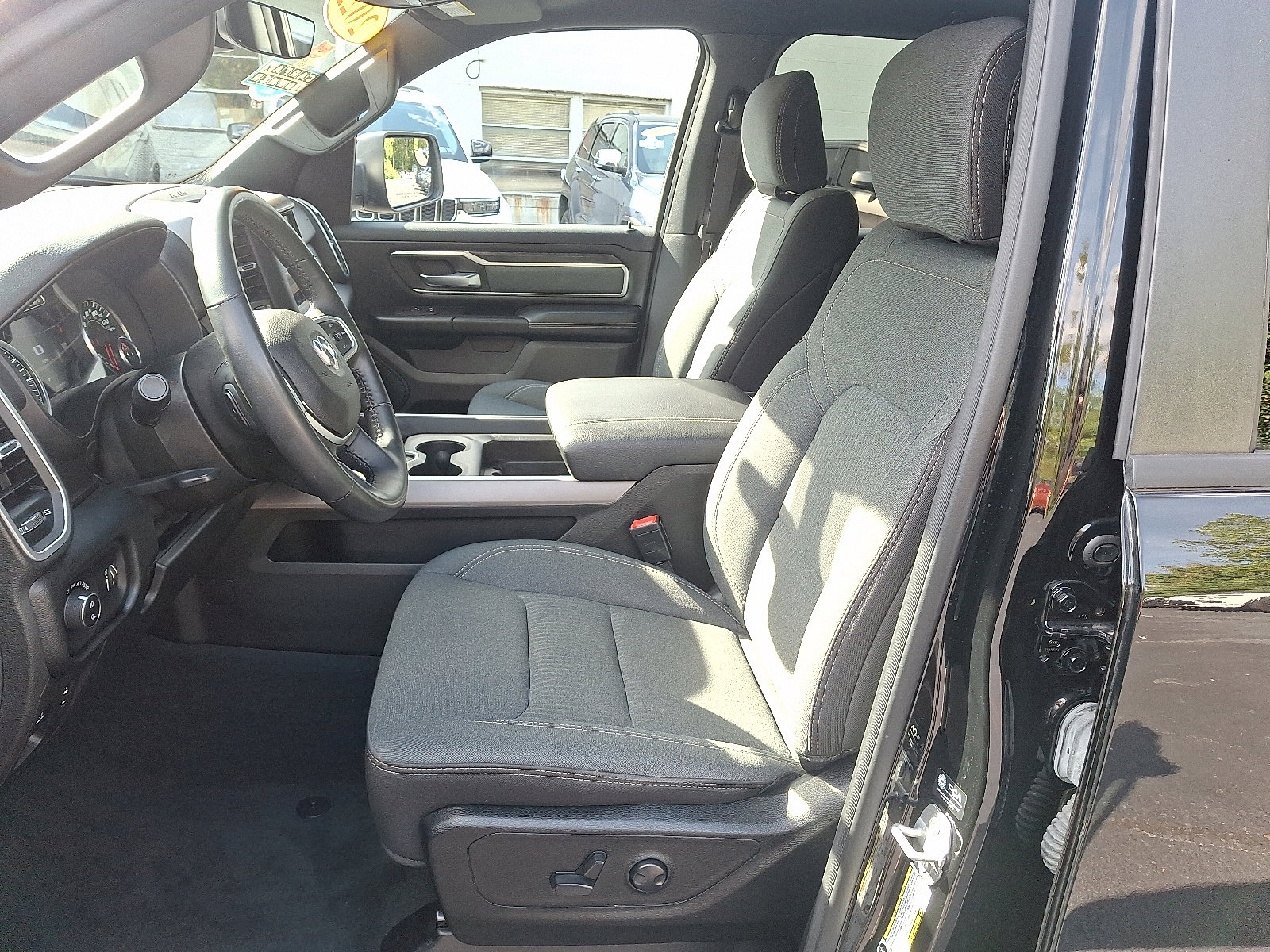 2022 Ram 1500 Big Horn photo 10