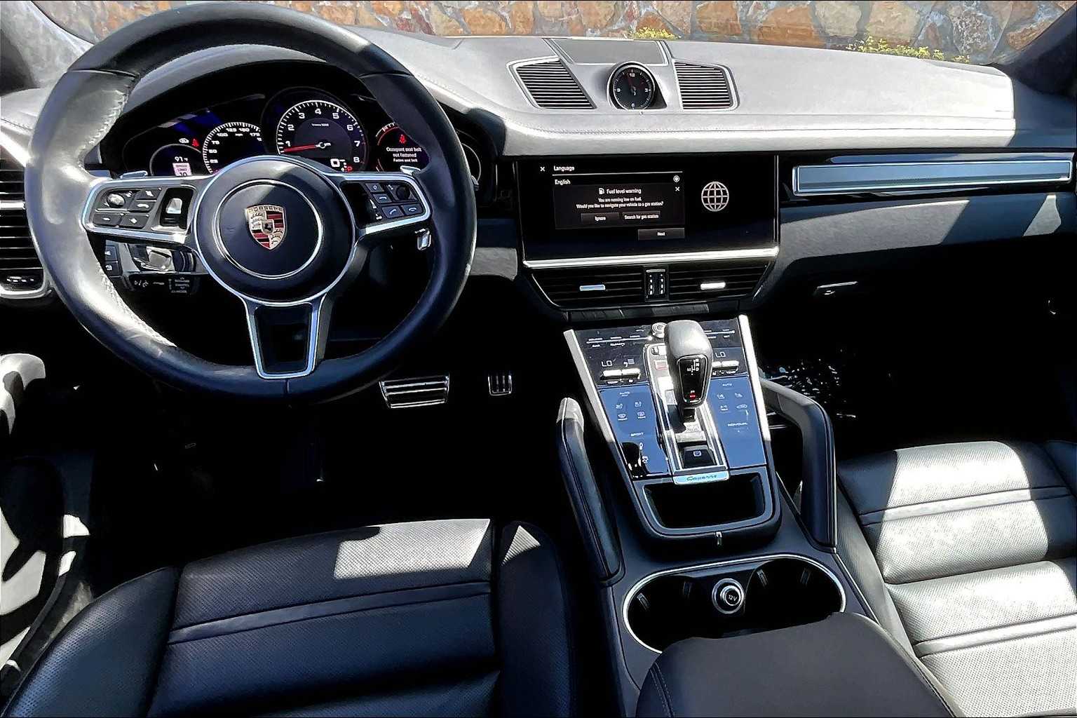 2023 Porsche Cayenne S Platinum Edition photo 13