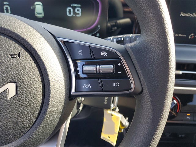2025 Kia Seltos LX photo 13