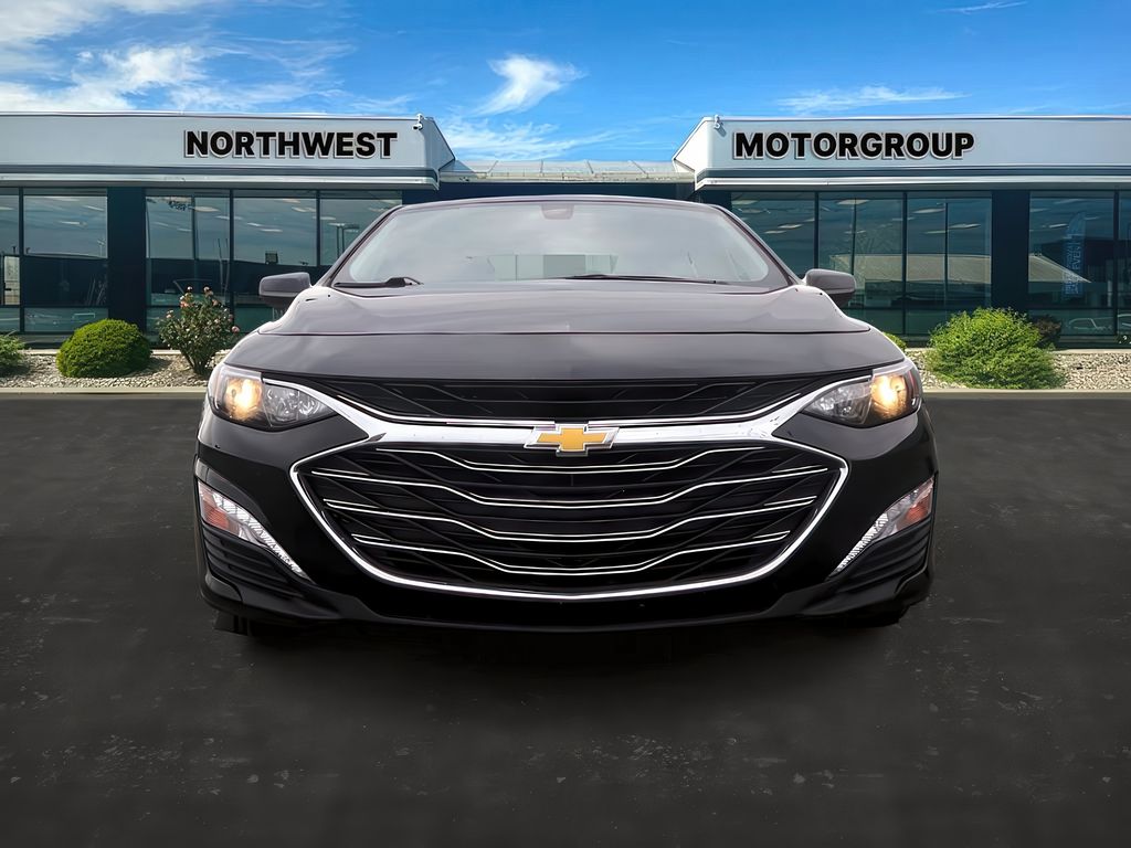 Used 2020 Chevrolet Malibu 1LT with VIN 1G1ZD5ST5LF065372 for sale in Walla Walla, WA