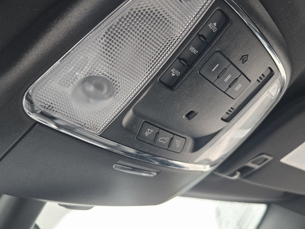 2020 Jeep Grand Cherokee Limited photo 31