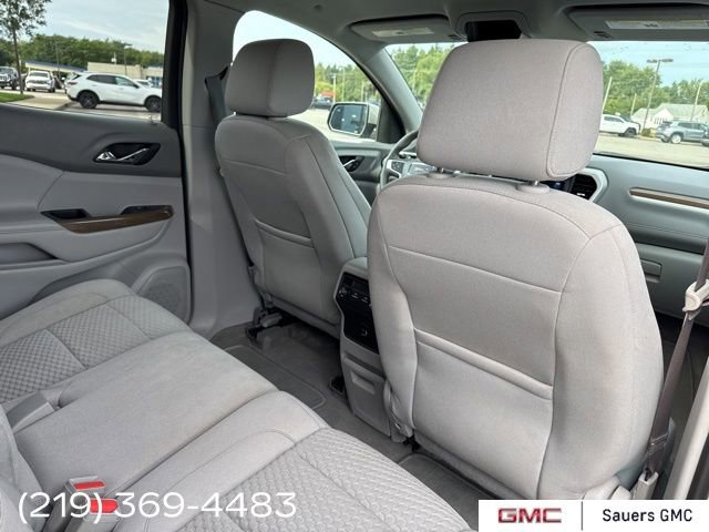 2017 Gmc Acadia SLE photo 26