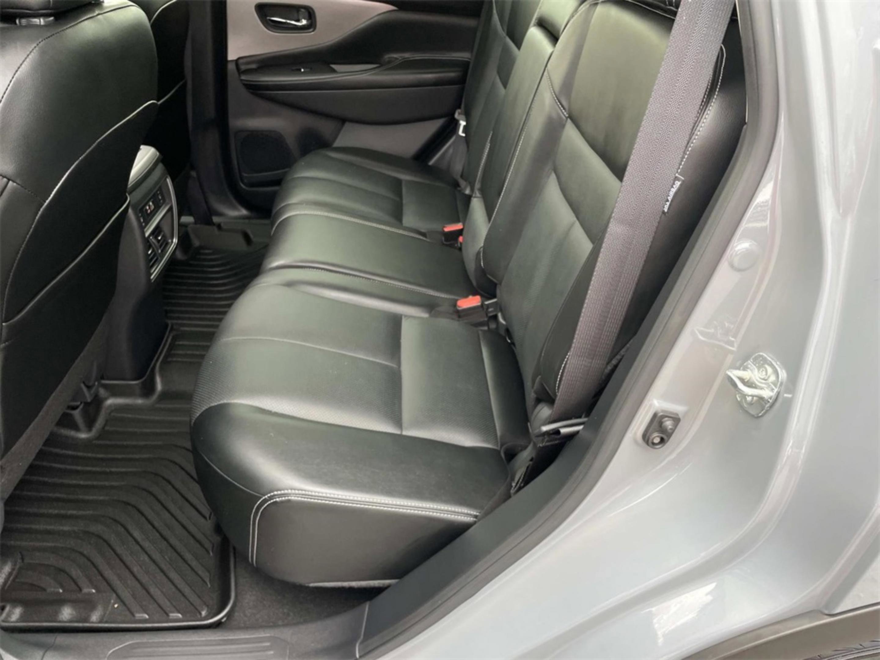 2024 Nissan Murano SL photo 6