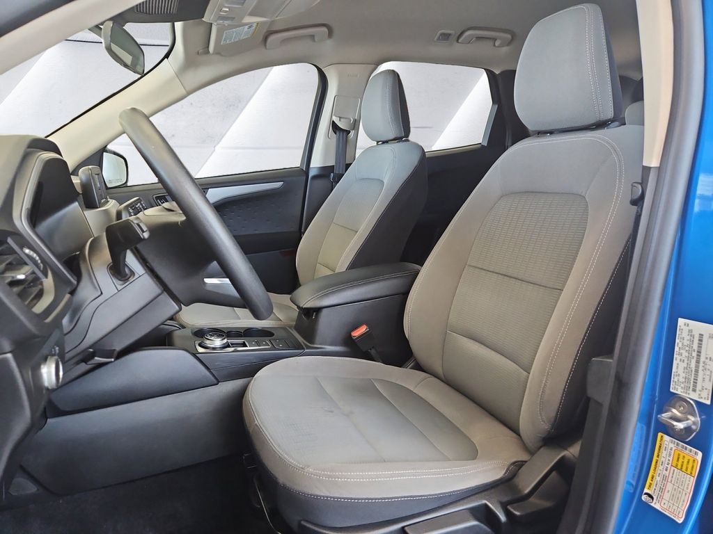 2020 Ford Escape S photo 8