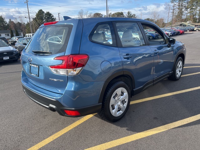 2023 Subaru Forester Base photo 4