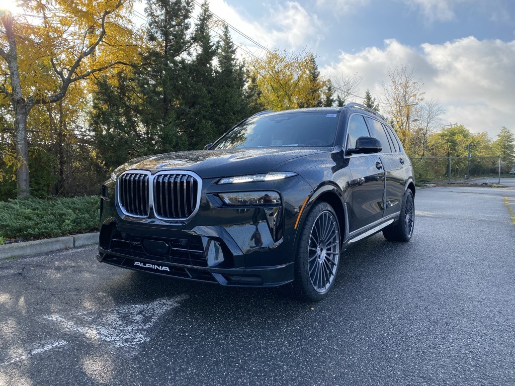 2026 BMW X7 ALPINA XB7's photo