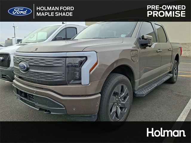 2023 Ford F-150 Lightning Lariat's photo