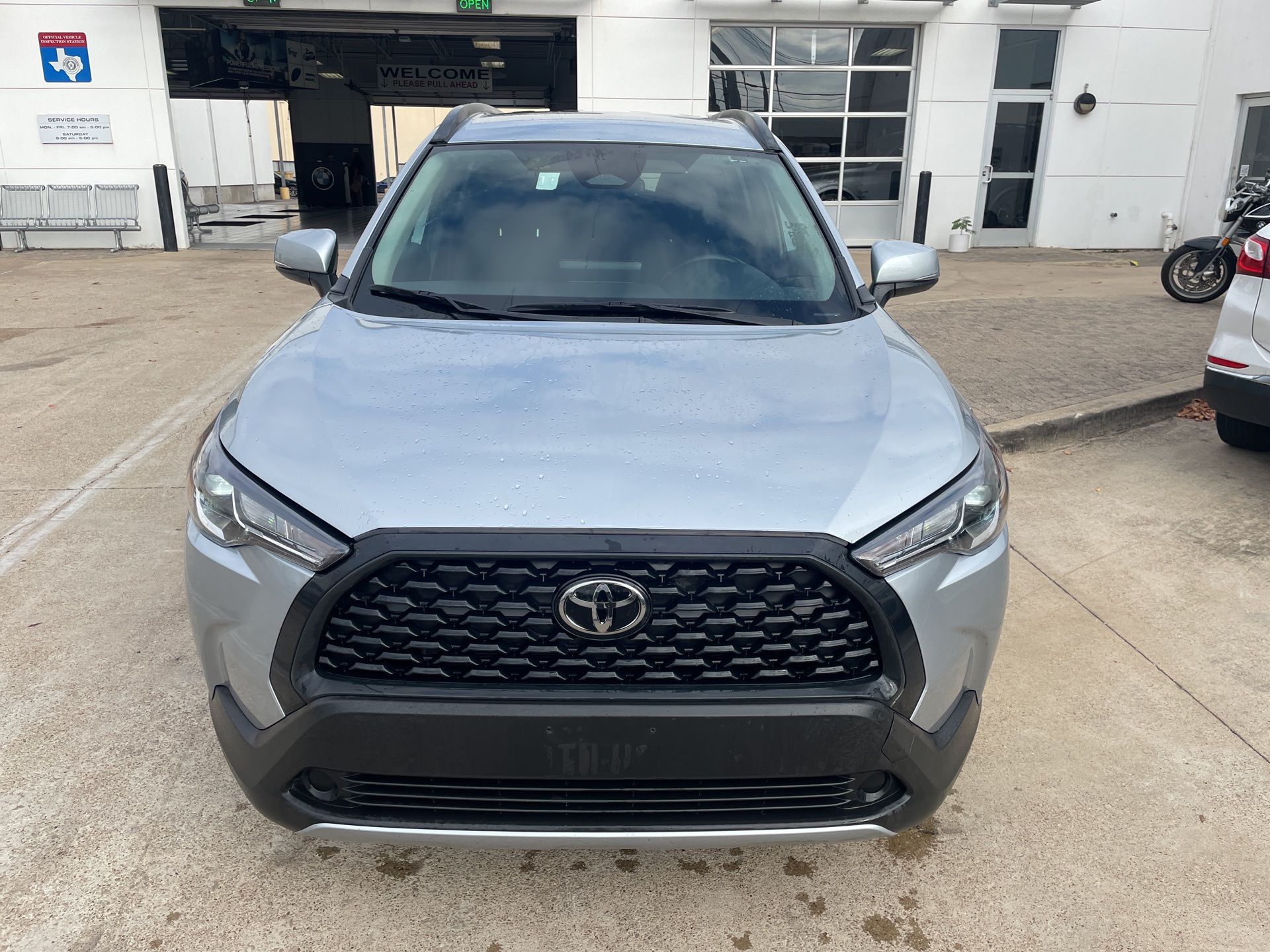 Used 2024 Toyota Corolla Cross LE with VIN 7MUCAABG2RV084025 for sale in Northfield, Minnesota