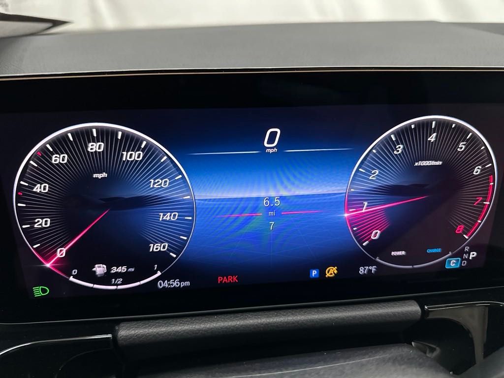 2025 Mercedes Benz GLA 250 photo 3