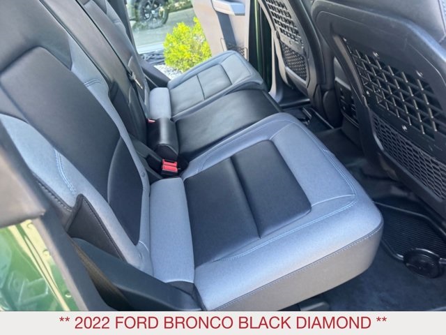 2022 Ford Bronco Black Diamond photo 14