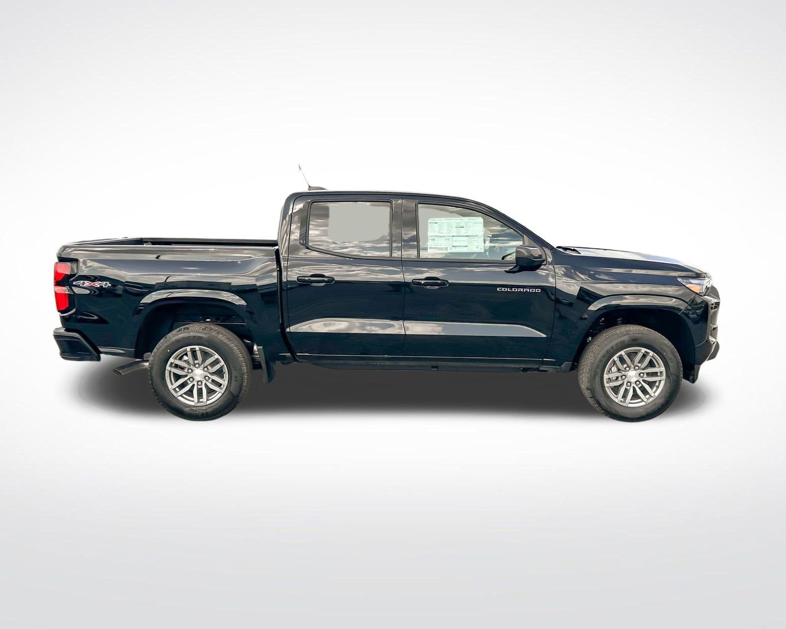 2025 Chevrolet Colorado Work Truck LT photo 4