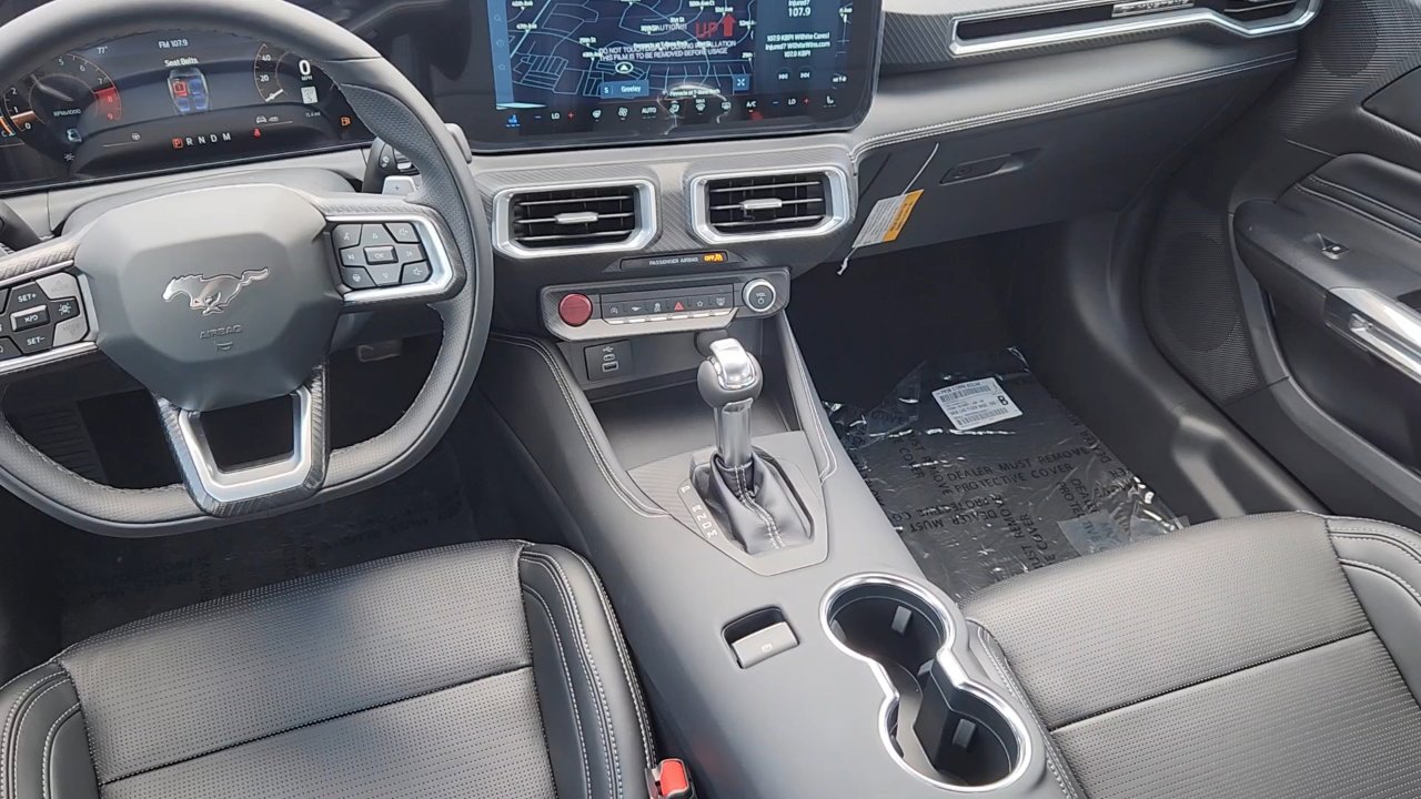 2025 Ford Mustang GT Premium photo 7
