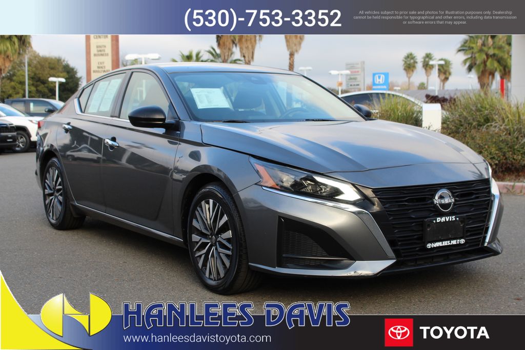 2024 Nissan Altima 2.5 SV photo 4