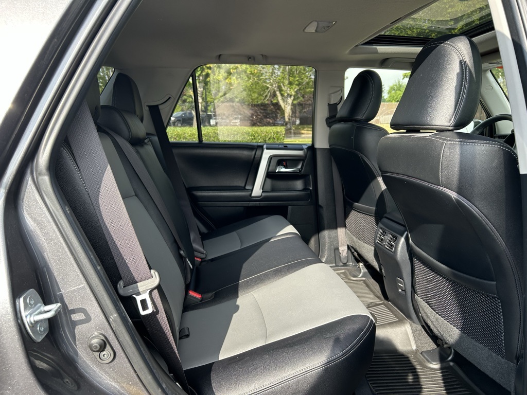 2019 Toyota 4Runner SR5 Premium photo 29