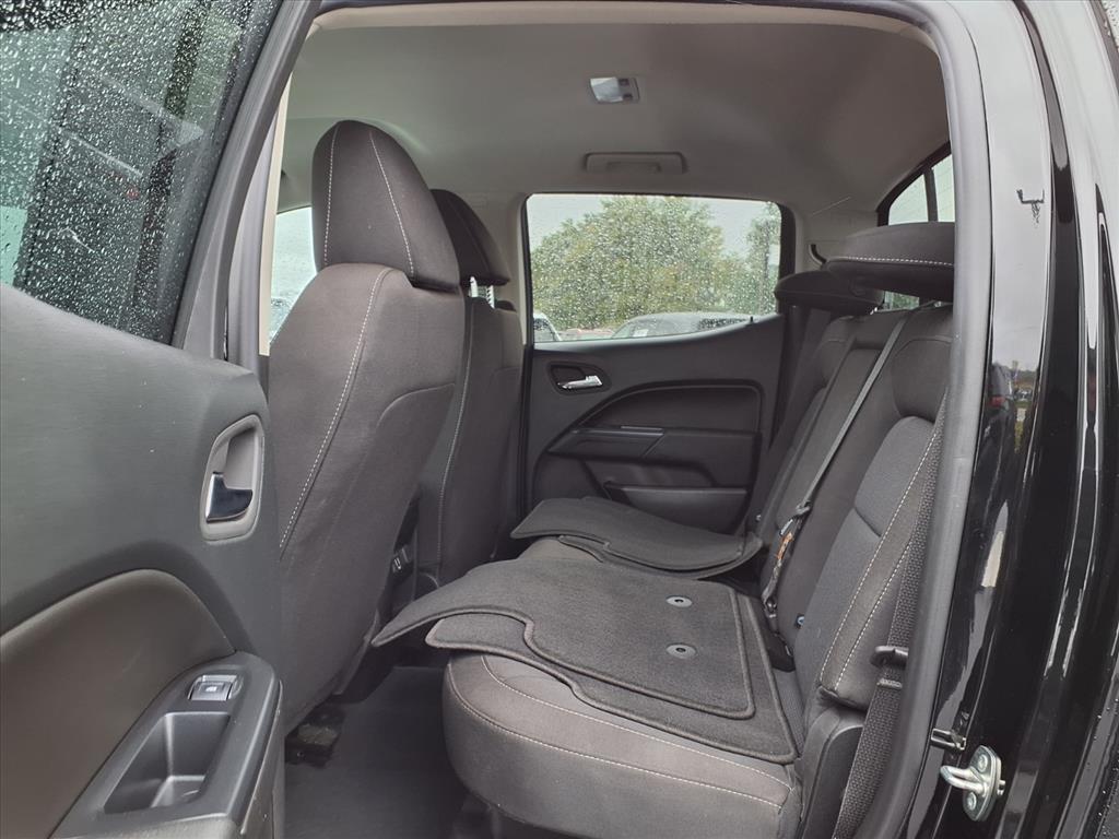 2022 Chevrolet Colorado LT photo 3