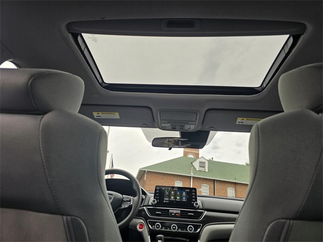 2019 Honda Accord EX photo 18
