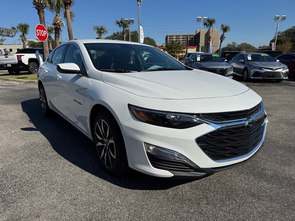 2025 Chevrolet Malibu RS photo 8