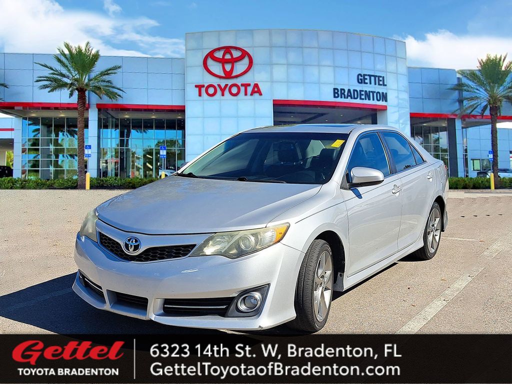 2014 Toyota Camry SE