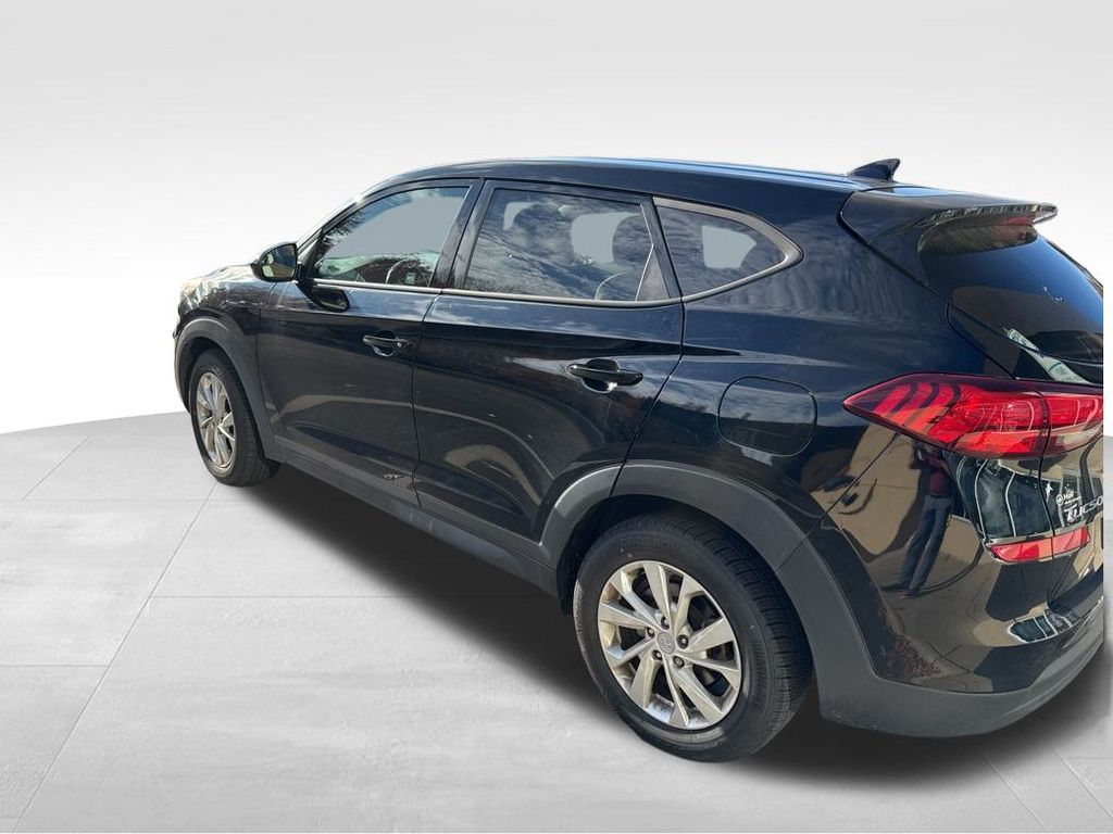 2020 Hyundai Tucson SE photo 3