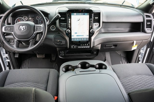 2025 Ram 2500 Tradesman photo 27