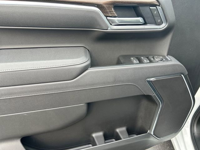 2025 Chevrolet Silverado 1500 RST photo 9
