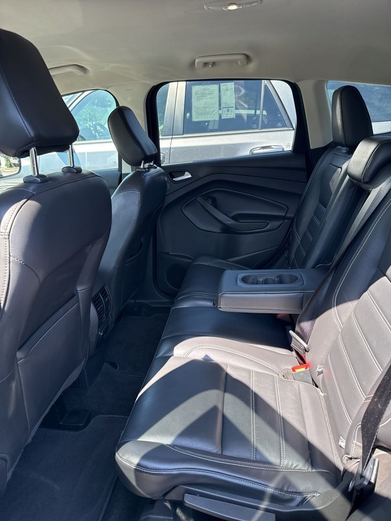 2019 Ford Escape Titanium photo 17