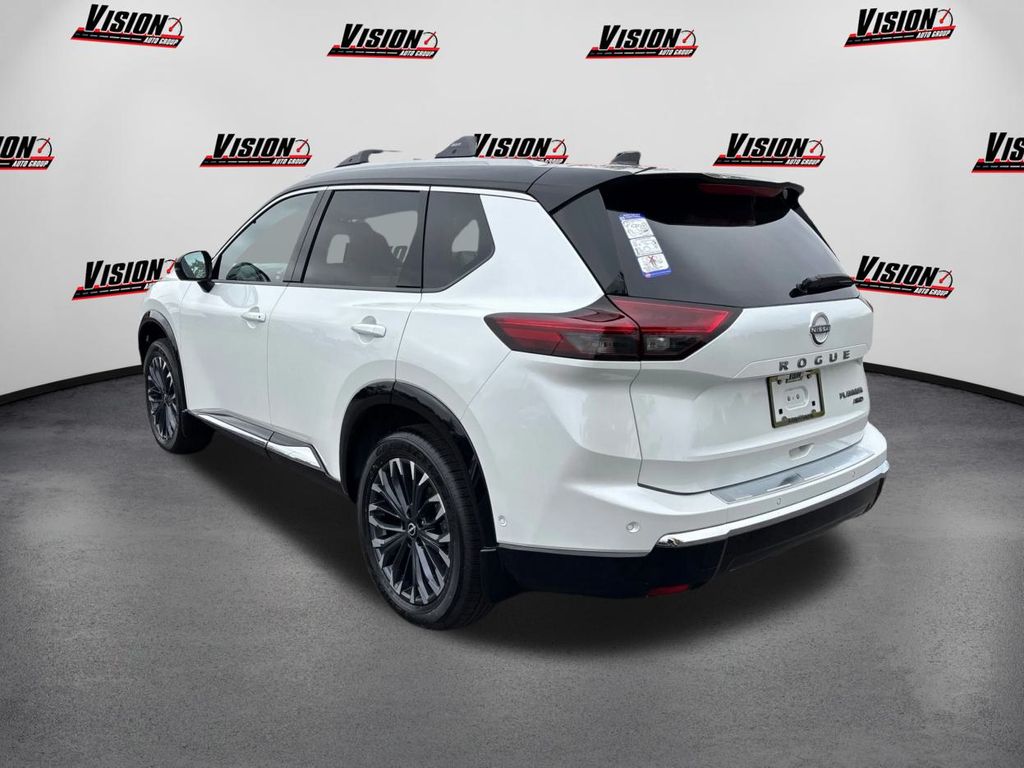 2026 Nissan Rogue Platinum photo 6
