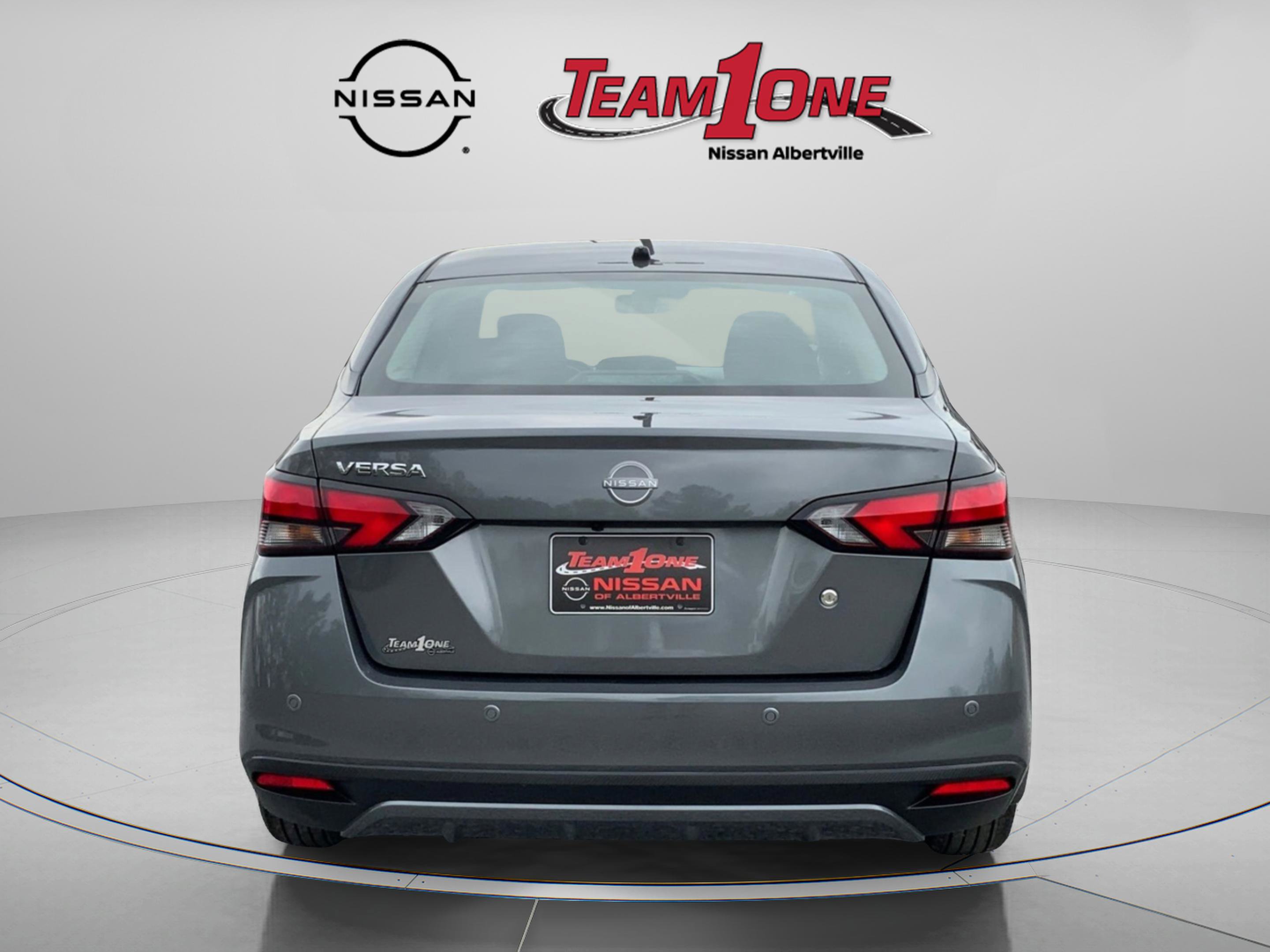 2025 Nissan Versa S photo 4