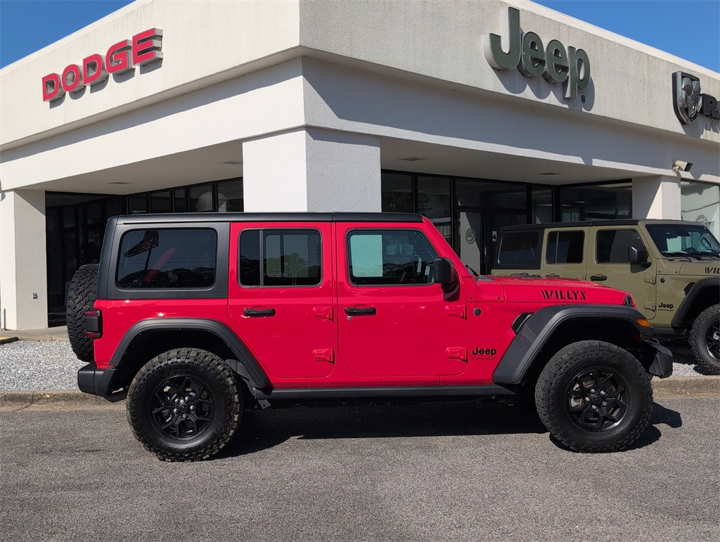 2024 Jeep Wrangler Willys photo 4