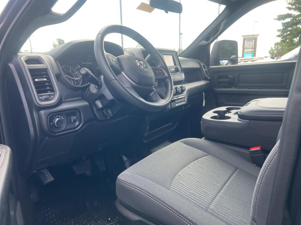 2024 Ram 3500 Tradesman photo 3