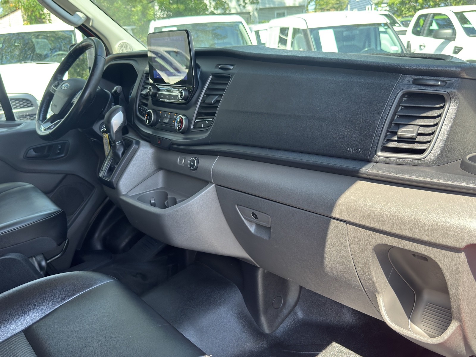 2020 Ford Transit photo 32