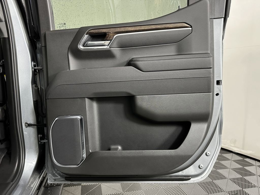 2025 Gmc Sierra Elevation photo 14