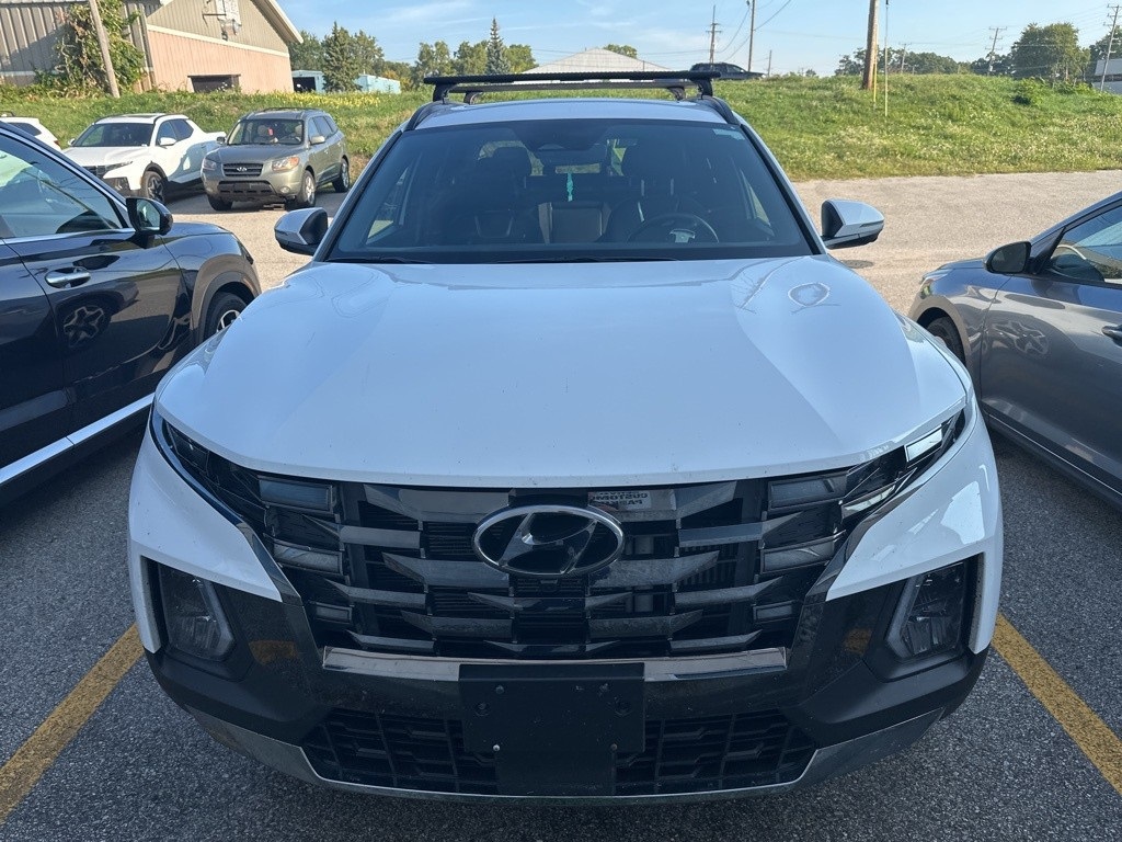 2023 Hyundai Santa Cruz Limited photo 2