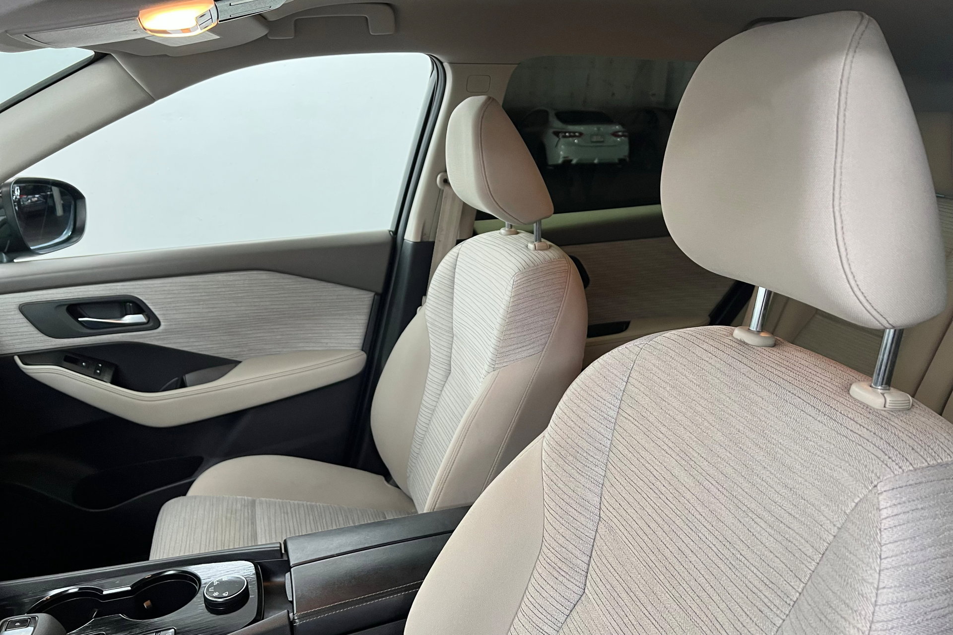 2023 Nissan Rogue SV photo 15