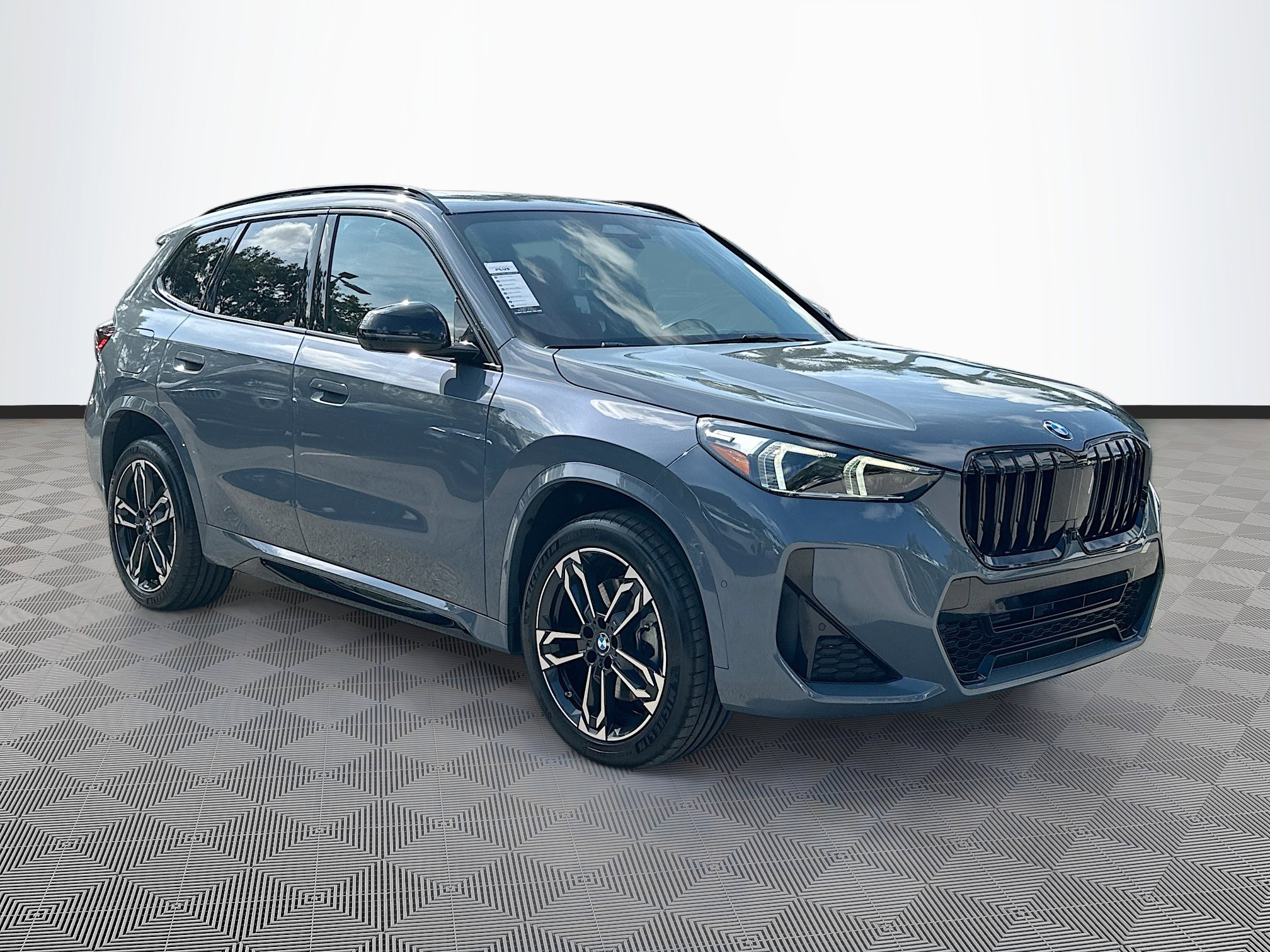2023 BMW X1 28i's photo