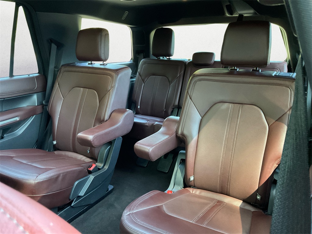 2023 Ford Expedition Limited photo 9